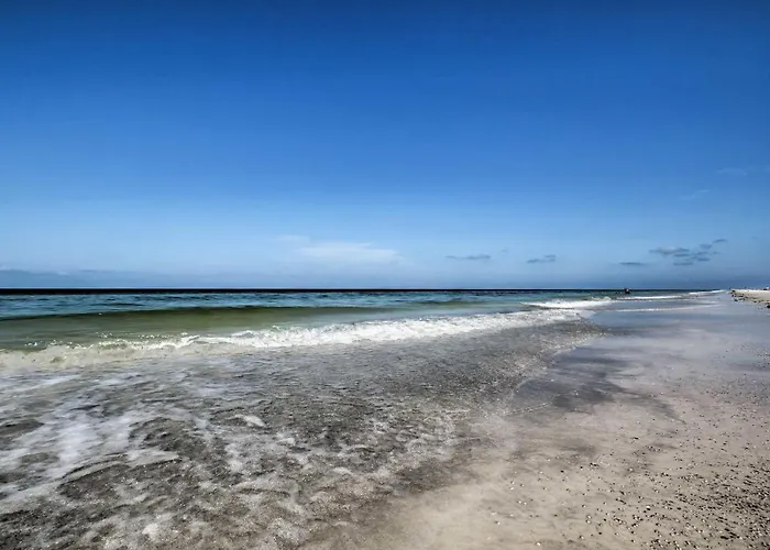 Pool Access! Indian Shores Beachfront *