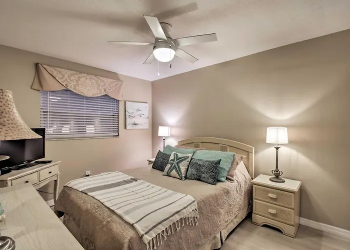 Pool Access! Indian Shores Beachfront * Clearwater Beach
